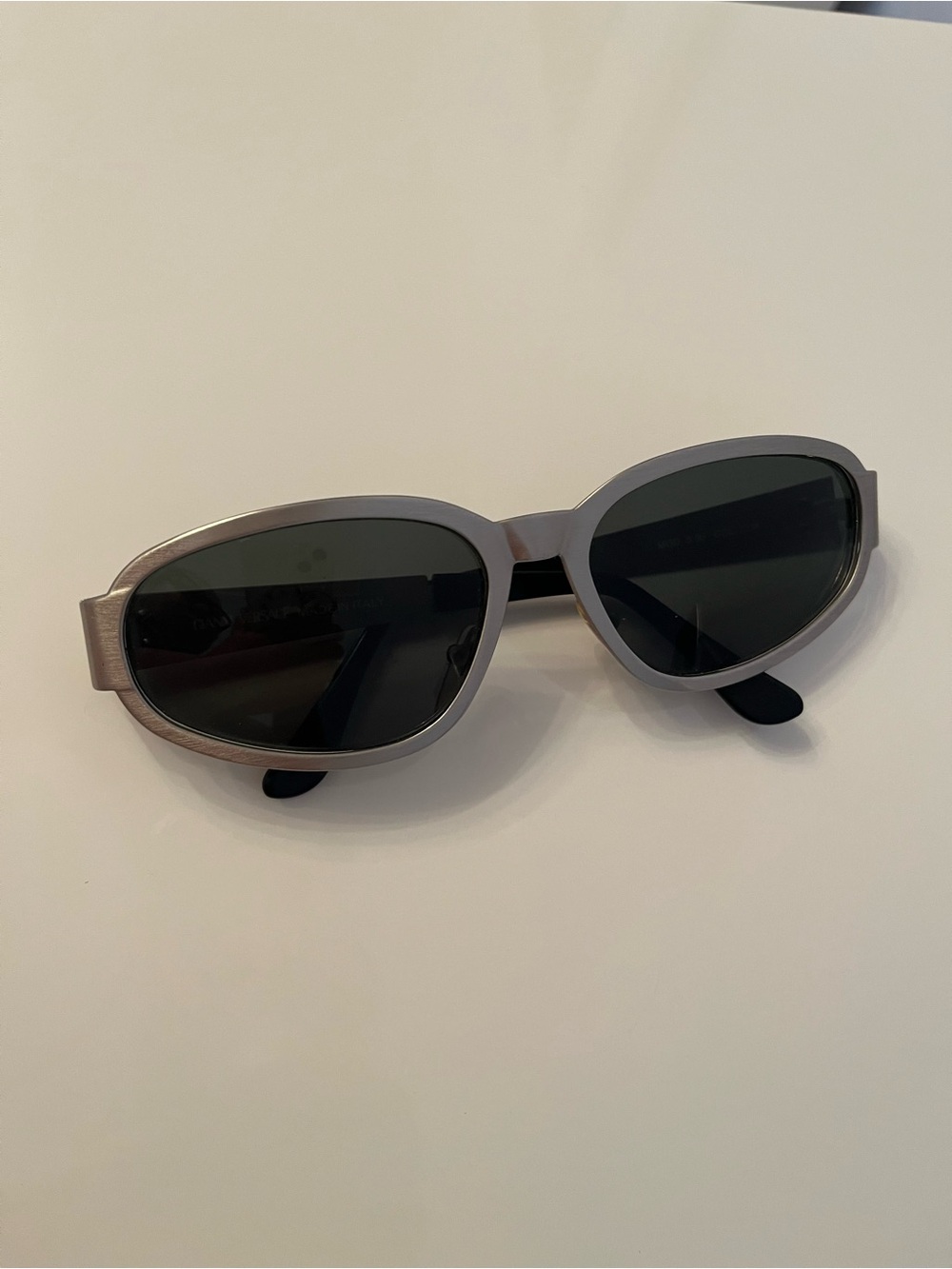Versace Sleek Silver Frame Sunglasses with Dark Lenses